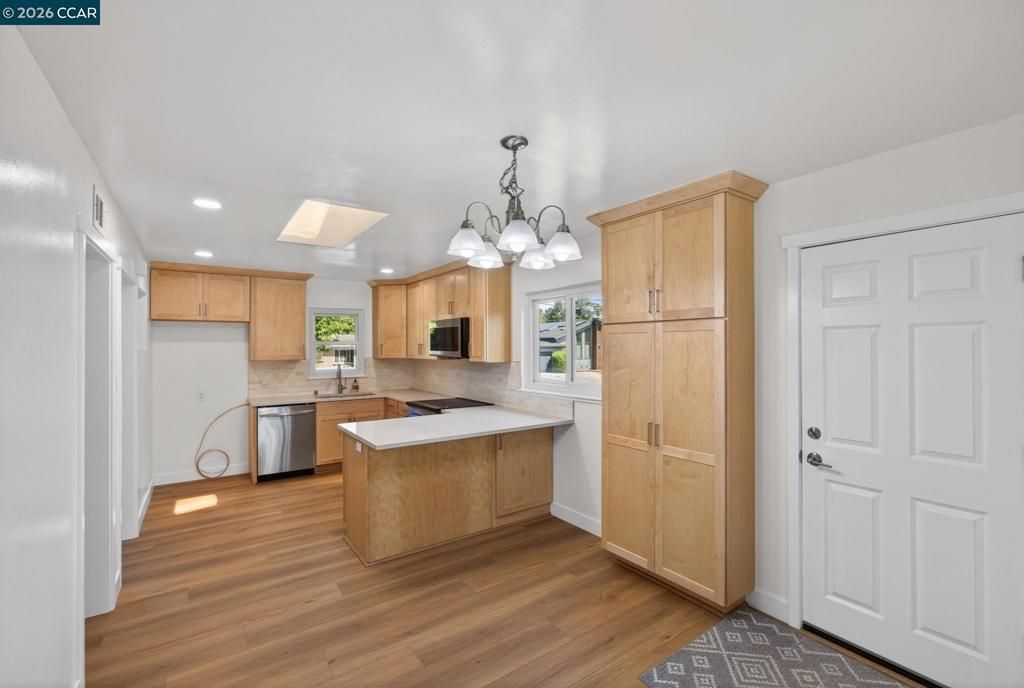 Image 16 of property listing at 4352 Cheltenham Ct, Concord, CA 94521