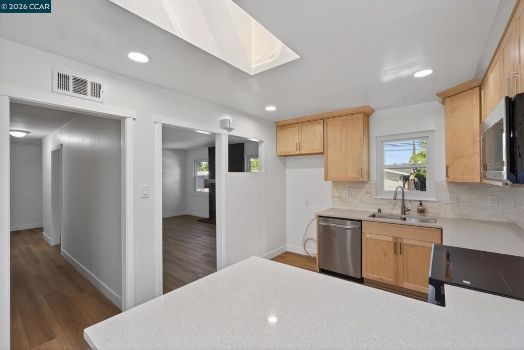 Image 19 of property listing at 4352 Cheltenham Ct, Concord, CA 94521