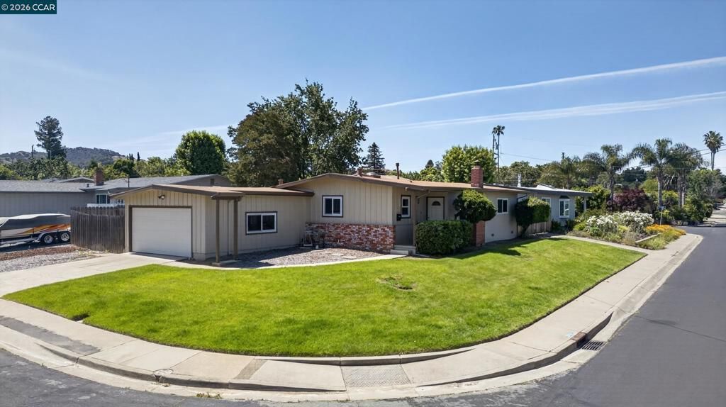 Image 2 of property listing at 4352 Cheltenham Ct, Concord, CA 94521