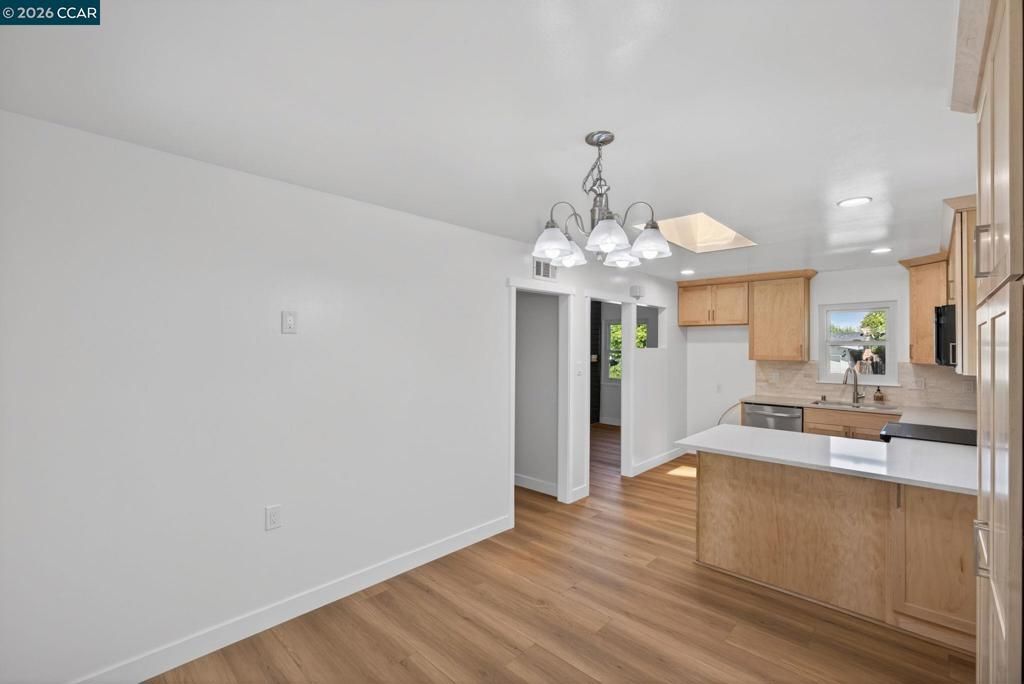 Image 20 of property listing at 4352 Cheltenham Ct, Concord, CA 94521
