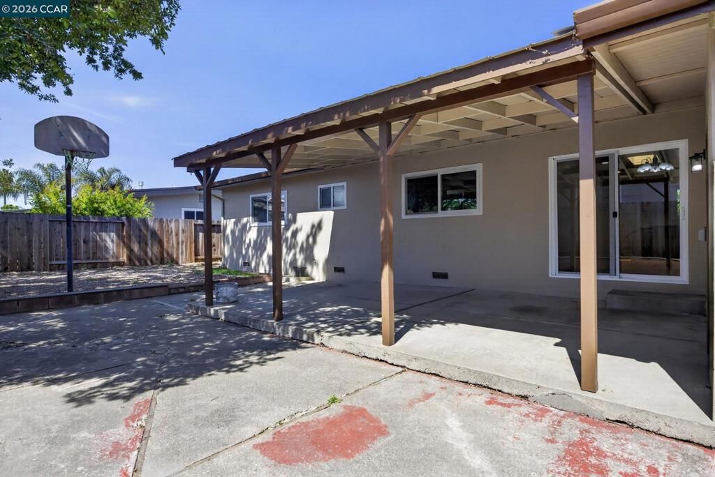 Image 40 of property listing at 4352 Cheltenham Ct, Concord, CA 94521