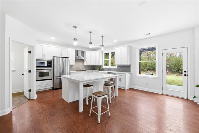 1802 Brackendale NW Road, Kennesaw, GA 30152