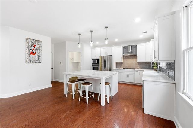 1802 Brackendale NW Road, Kennesaw, GA 30152