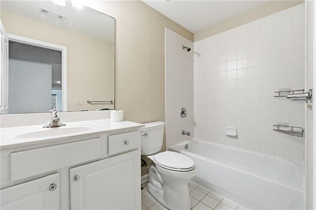 1802 Brackendale NW Road, Kennesaw, GA 30152