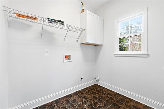 1802 Brackendale NW Road, Kennesaw, GA 30152