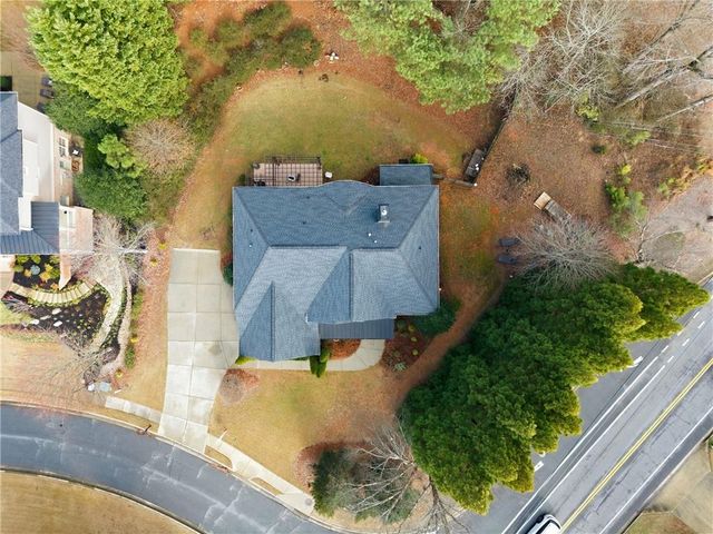 1802 Brackendale NW Road, Kennesaw, GA 30152