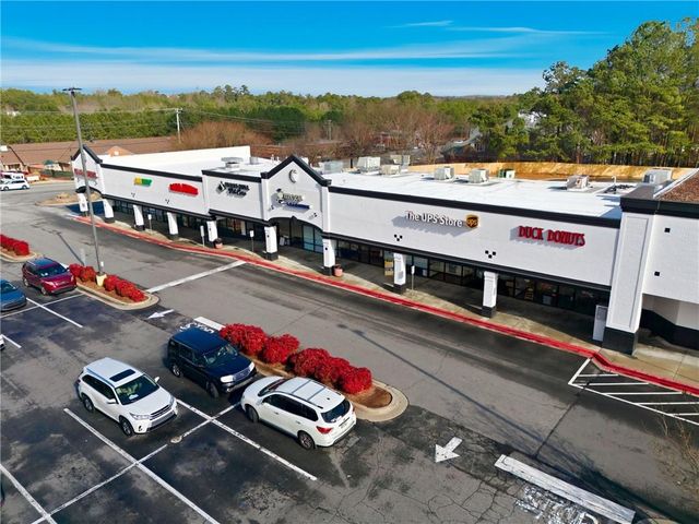 1802 Brackendale NW Road, Kennesaw, GA 30152