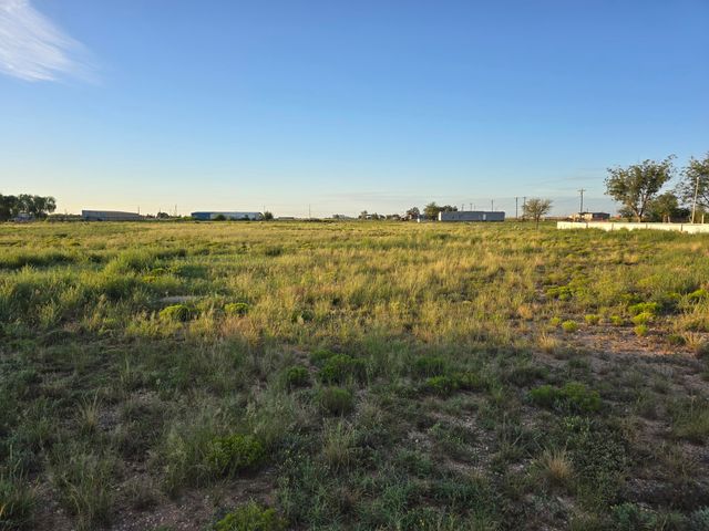 1299 County Rd 220-L, Denver City, TX 79323