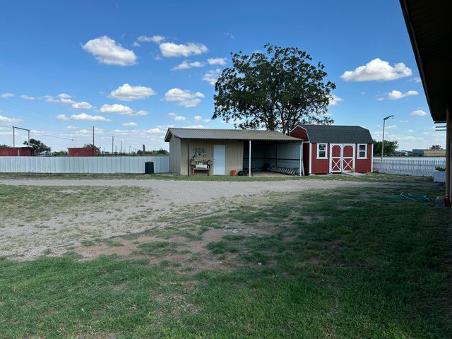1299 County Rd 220-L, Denver City, TX 79323