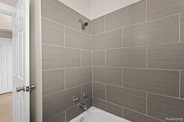 4810 Lenox Street, Detroit, MI 48215