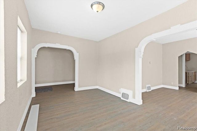 4810 Lenox Street, Detroit, MI 48215