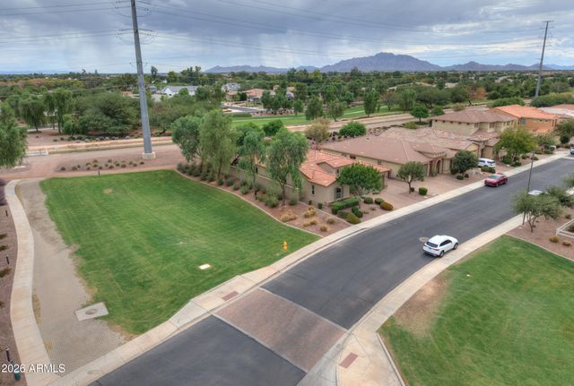 3561 S ADOBE Drive, Chandler, AZ 85286