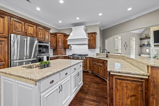 1479 Le Chesnay Drive, Centerton, AR 72719