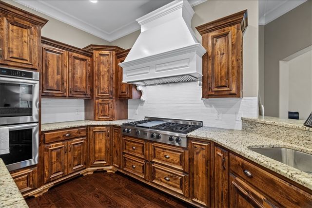 1479 Le Chesnay Drive, Centerton, AR 72719