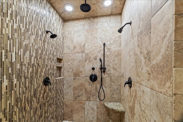 1479 Le Chesnay Drive, Centerton, AR 72719