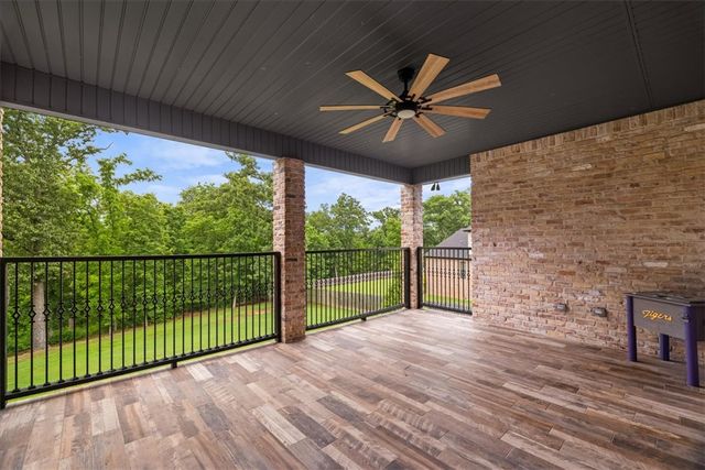 1479 Le Chesnay Drive, Centerton, AR 72719
