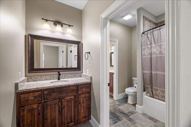 1479 Le Chesnay Drive, Centerton, AR 72719