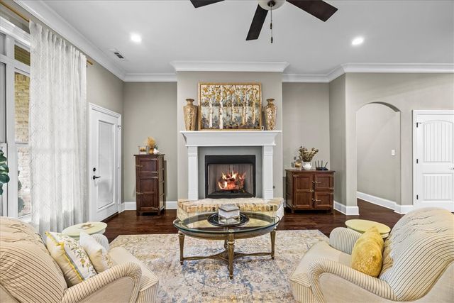 1479 Le Chesnay Drive, Centerton, AR 72719