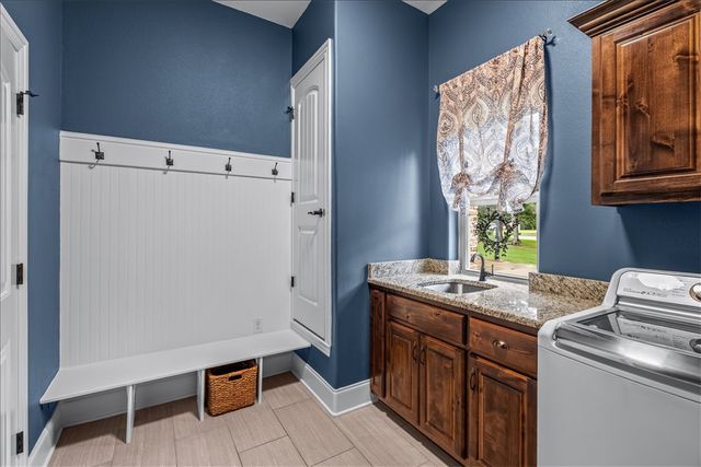 1479 Le Chesnay Drive, Centerton, AR 72719
