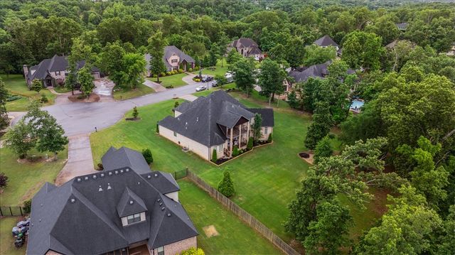 1479 Le Chesnay Drive, Centerton, AR 72719