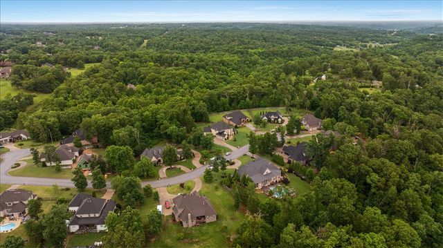 1479 Le Chesnay Drive, Centerton, AR 72719