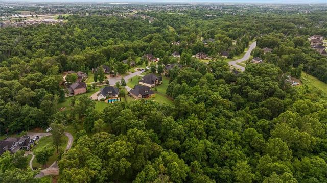 1479 Le Chesnay Drive, Centerton, AR 72719