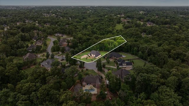 1479 Le Chesnay Drive, Centerton, AR 72719
