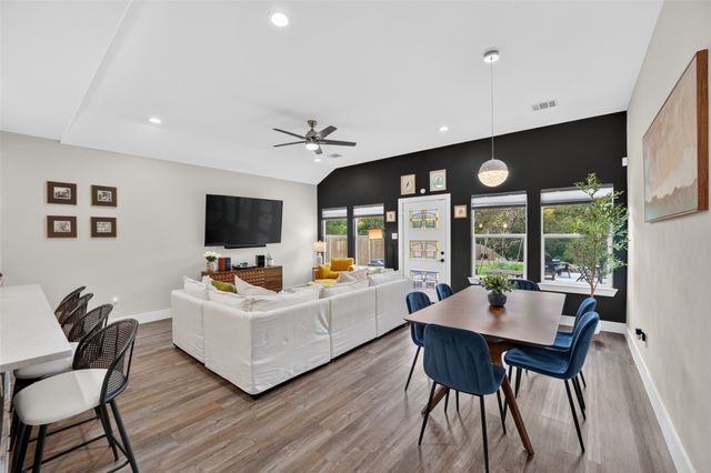 4211 S Denley Drive, Dallas, TX 75216