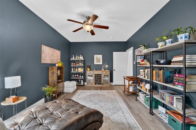 4211 S Denley Drive, Dallas, TX 75216
