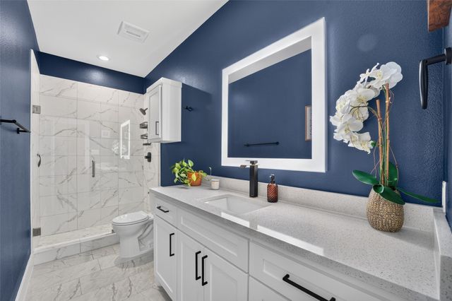 4211 S Denley Drive, Dallas, TX 75216