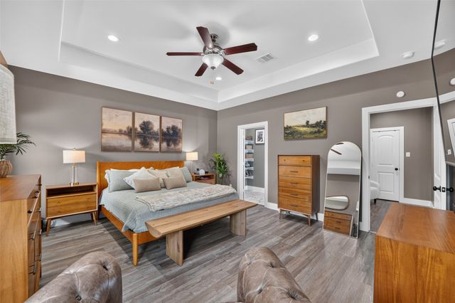 4211 S Denley Drive, Dallas, TX 75216