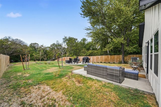4211 S Denley Drive, Dallas, TX 75216
