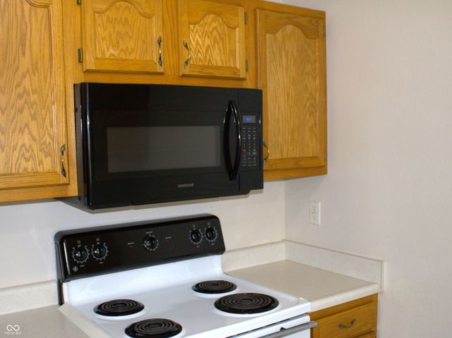 19167 Fox Chase Drive, Noblesville, IN 46062