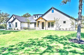 218 N Garrett Circle, Bellville, TX 77418
