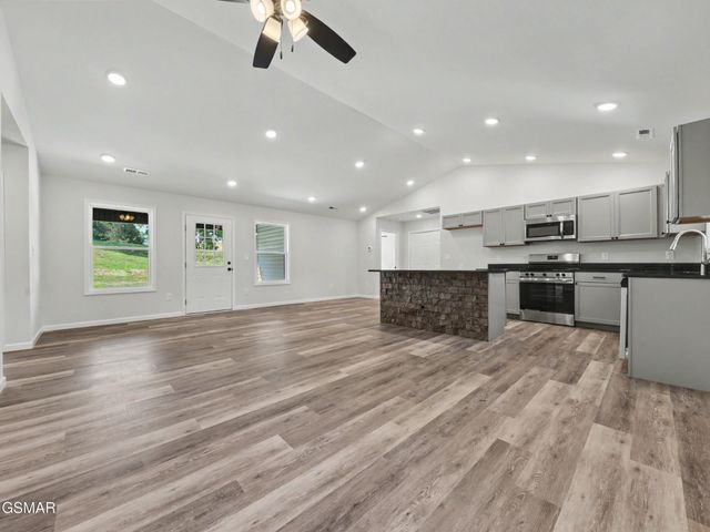 234 Meadowbrook Drive, Pigeon Forge, TN 37863