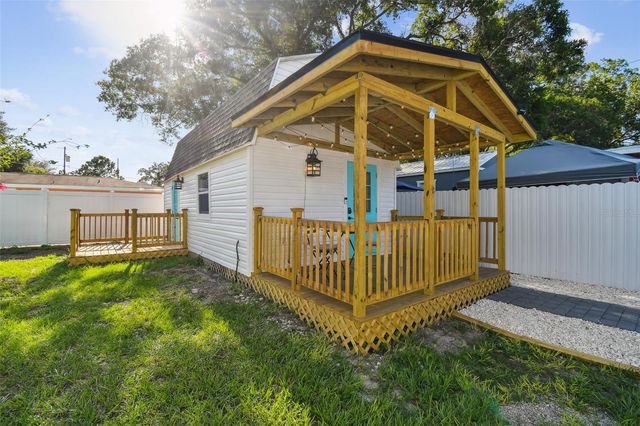 7508 N TAMPANIA AVENUE, Tampa, FL 33614