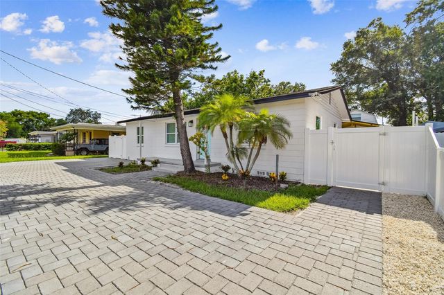 7508 N TAMPANIA AVENUE, Tampa, FL 33614