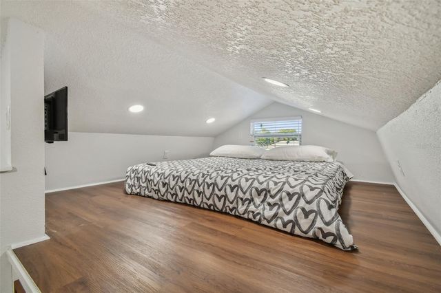 7508 N TAMPANIA AVENUE, Tampa, FL 33614