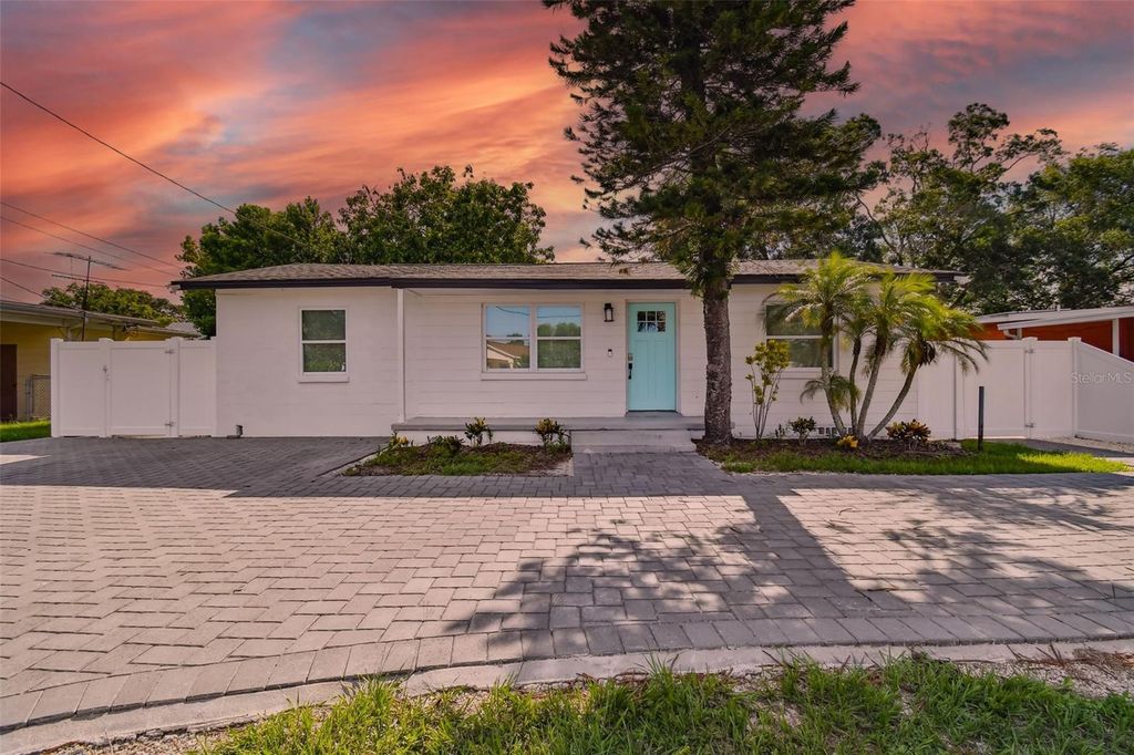 7508 N TAMPANIA AVENUE, Tampa, FL 33614