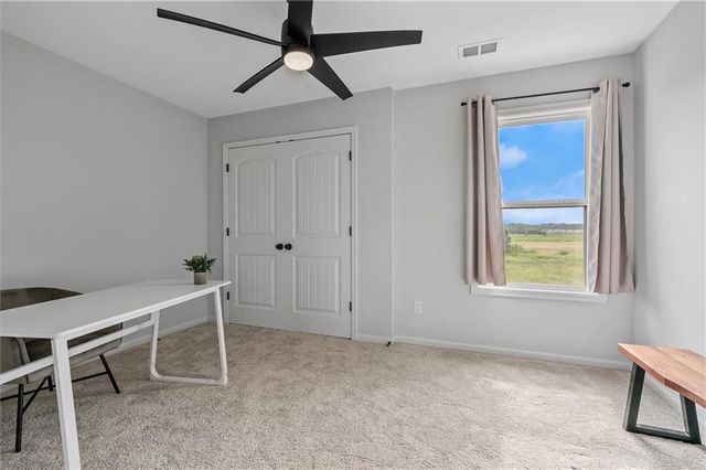 2301 S Eagle Court, Independence, MO 64057