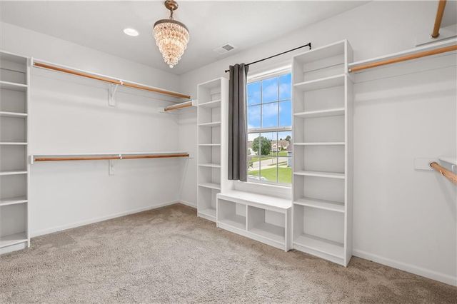 2301 S Eagle Court, Independence, MO 64057