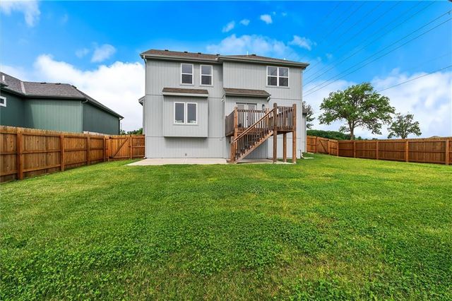 2301 S Eagle Court, Independence, MO 64057