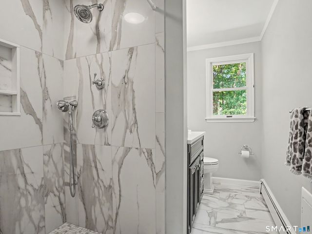 15 Flat Rock Drive, Ridgefield, CT 06877