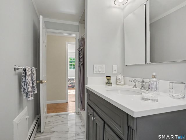 15 Flat Rock Drive, Ridgefield, CT 06877