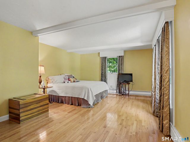 15 Flat Rock Drive, Ridgefield, CT 06877