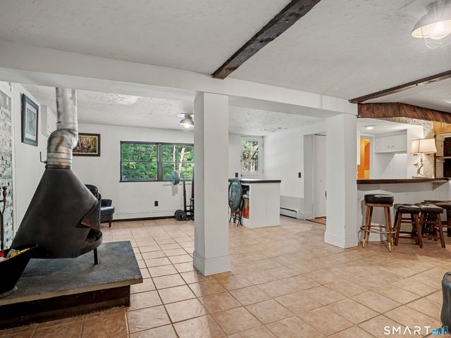 15 Flat Rock Drive, Ridgefield, CT 06877