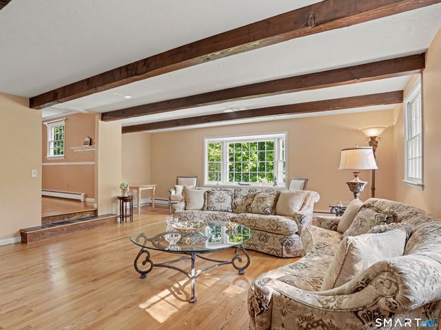 15 Flat Rock Drive, Ridgefield, CT 06877