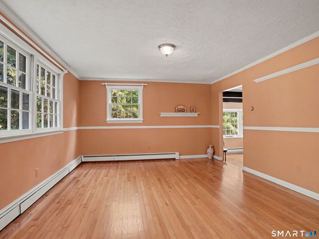 15 Flat Rock Drive, Ridgefield, CT 06877