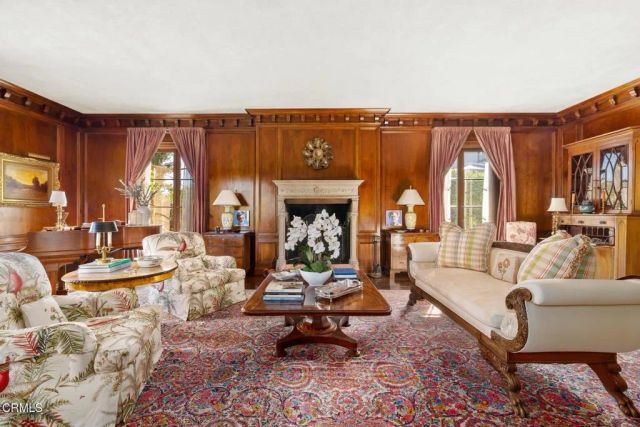 1290 Hillcrest Avenue, Pasadena, CA 91106