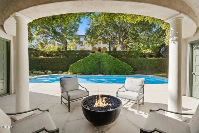 1290 Hillcrest Avenue, Pasadena, CA 91106